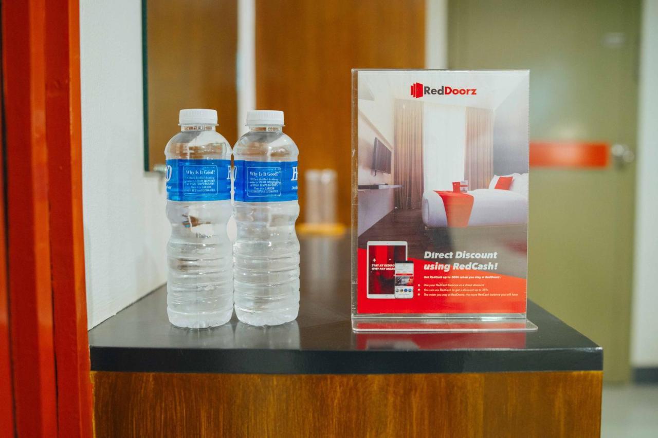 Reddoorz Plus Near San Pedro Cathedral Davao City Kültér fotó